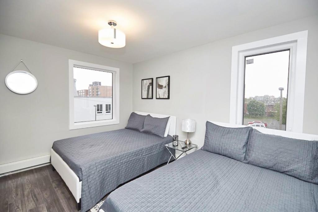 Clifton Hill Hideaway 4B - Two Bedroom Condo Niagara Falls Exteriör bild