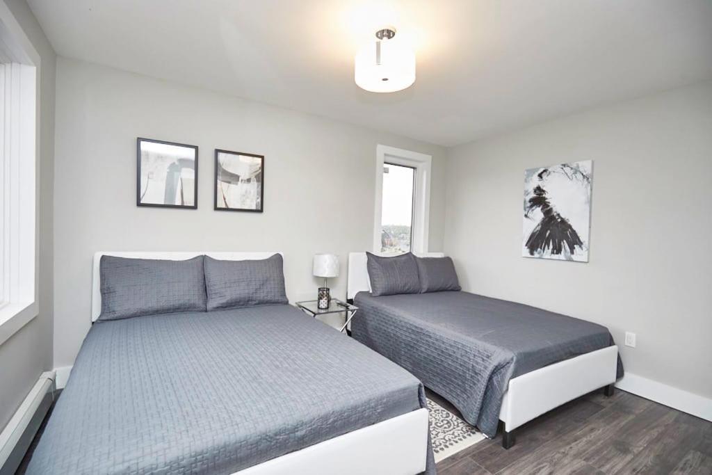 Clifton Hill Hideaway 4B - Two Bedroom Condo Niagara Falls Exteriör bild